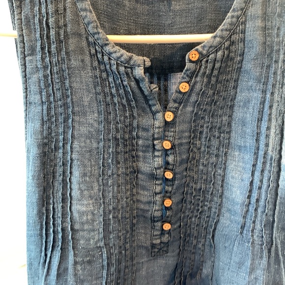 Faherty Isha 100% linen dress blue pin tucks, buttons size L - Picture 3 of 9